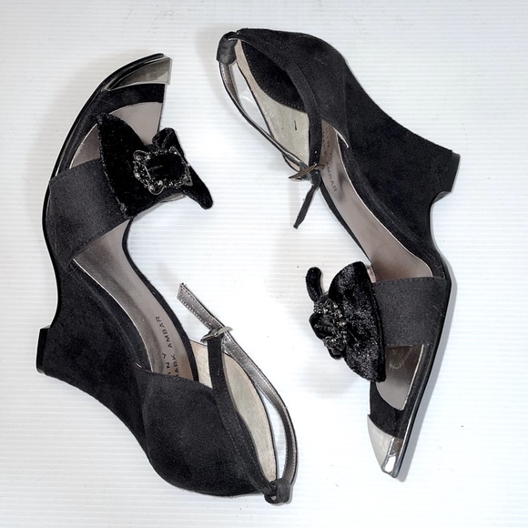 Luichiny Alice Chrome tip open toe Black Wedge w/ Black bows w/ Vintage buckles - Picture 2 of 15